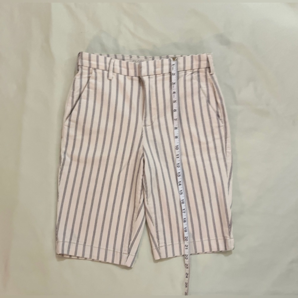 Anthropologie x Pilcro 
Size 30 Cream color shorts EUC - Picture 4 of 16